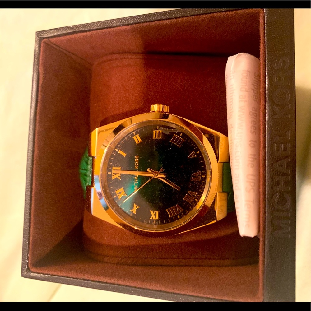 Brand new rare limited edition Michael Kors watch.